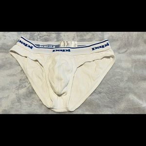 Papi,White underwear